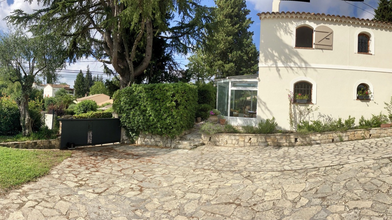 Photo of Outdoor in Le Rouret