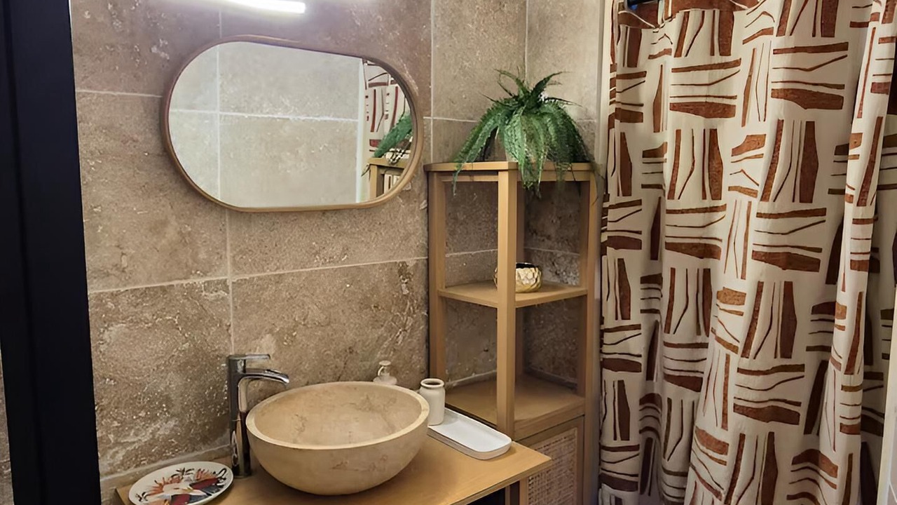 Photo of Bathroom in St.-Remy-de-Provence