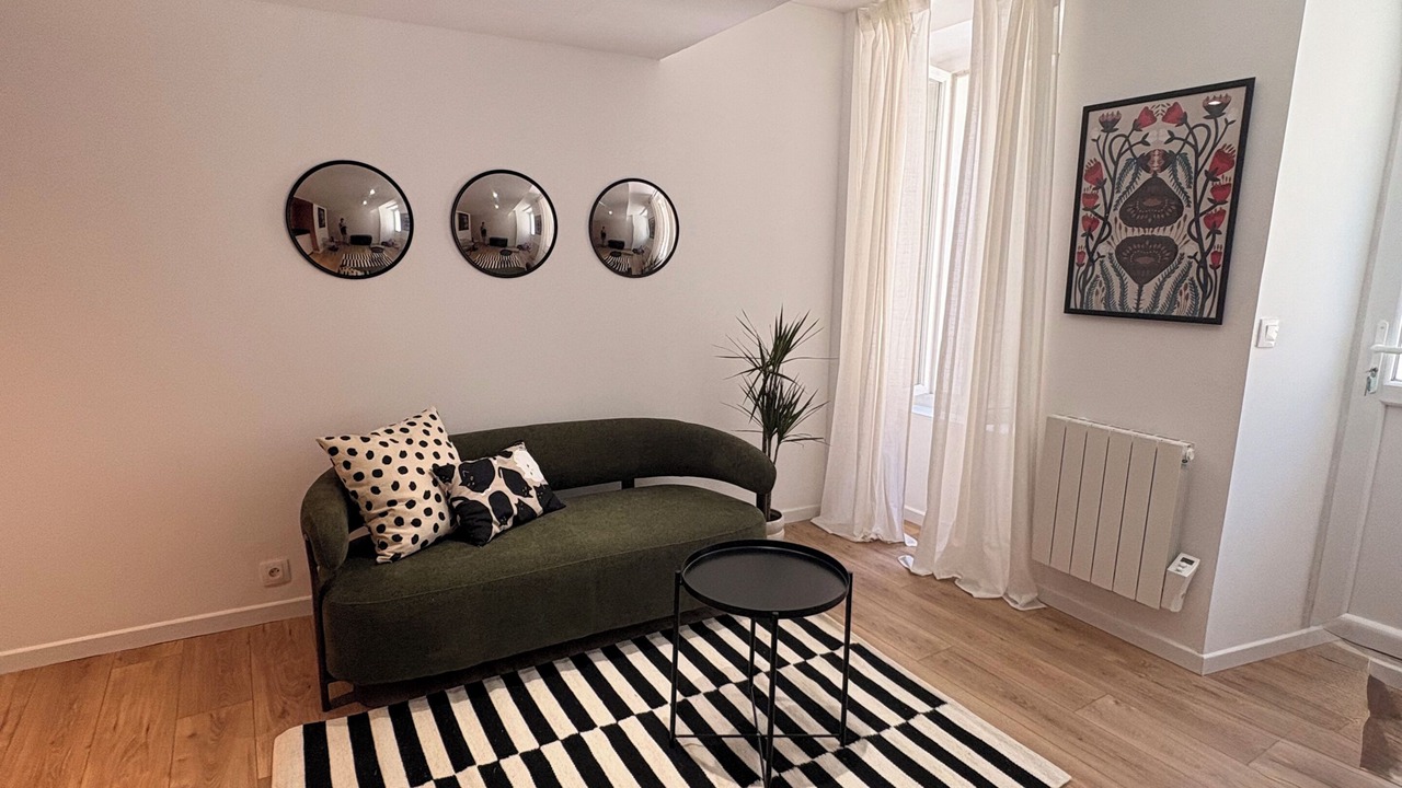 Photo of Livingroom in Peynier