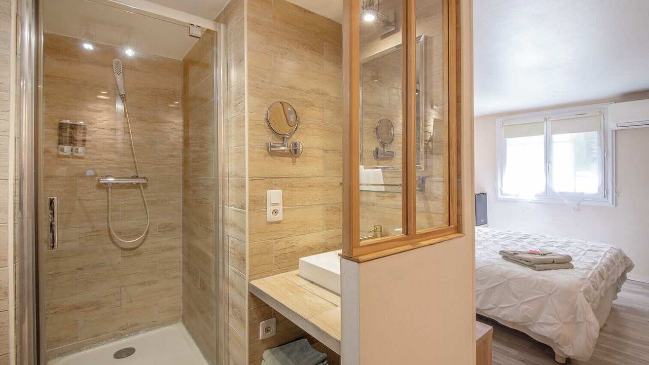 Photo of Bathroom in Les Grands Carmes