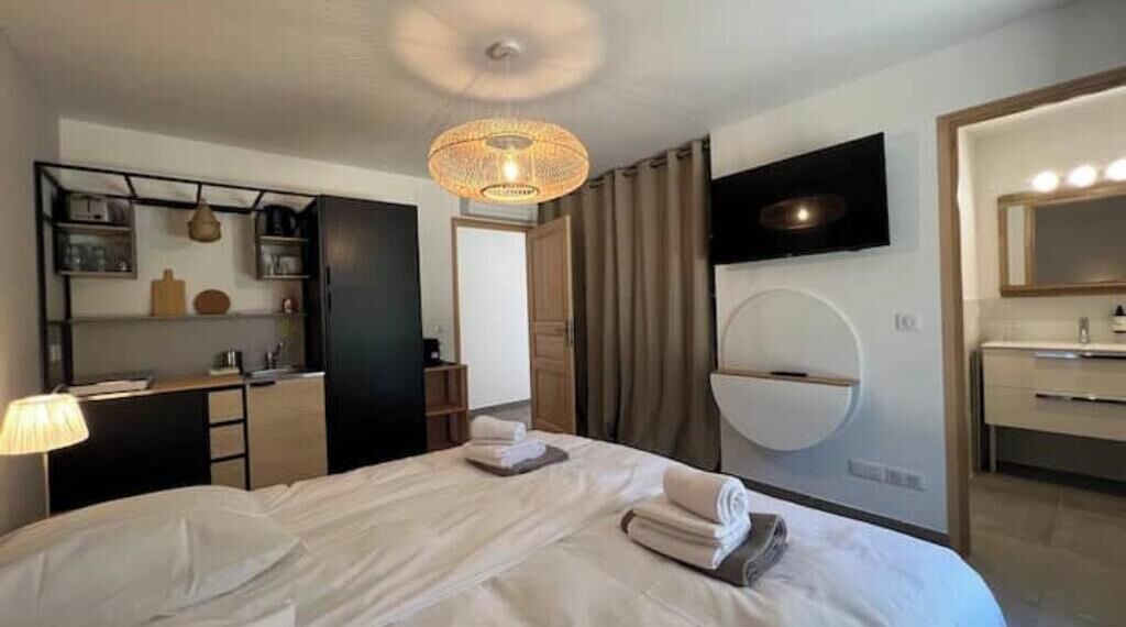 Photo of Bedroom in Gordes