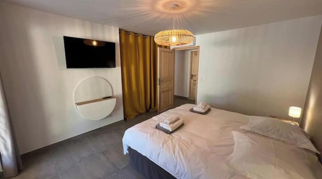 Photo of Bedroom in Gordes