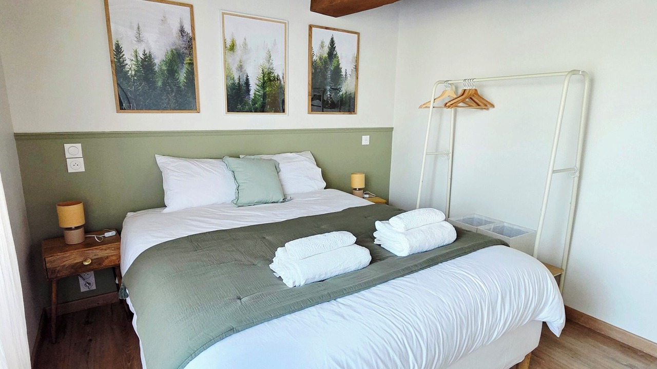 Photo of Bedroom in Lormes