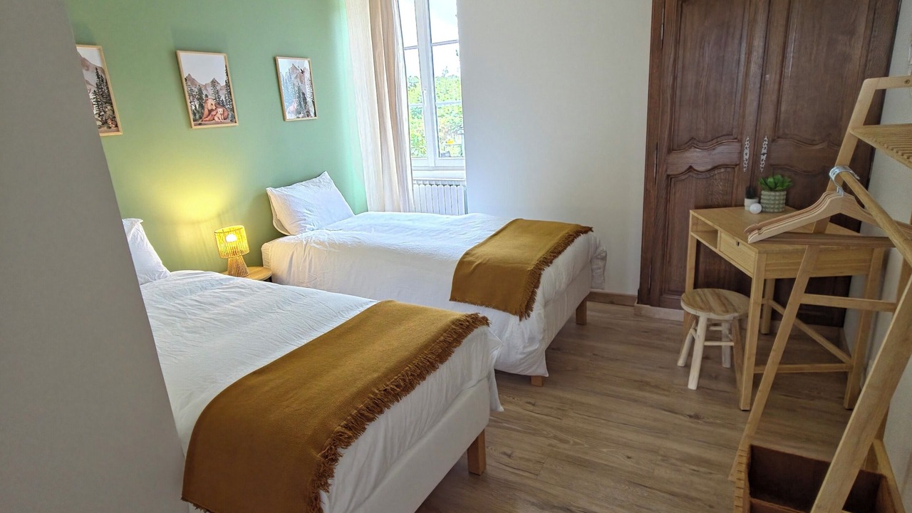 Photo of Bedroom in Lormes