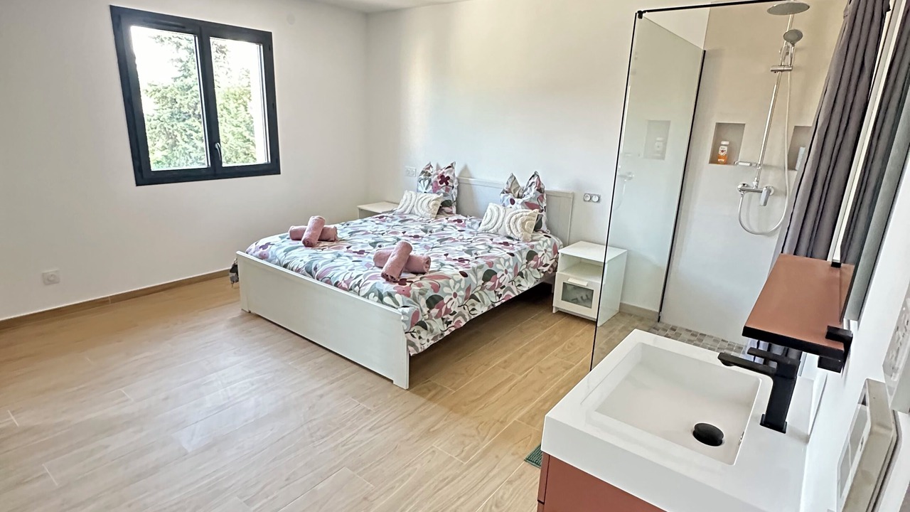 Photo of Bedroom in La Valette-du-Var