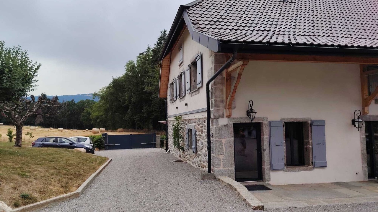 Photo of Outdoor in Pers-Jussy