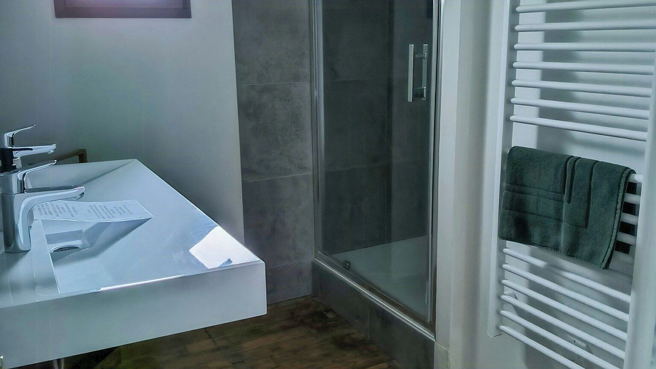 Photo of Bathroom in Arveyres