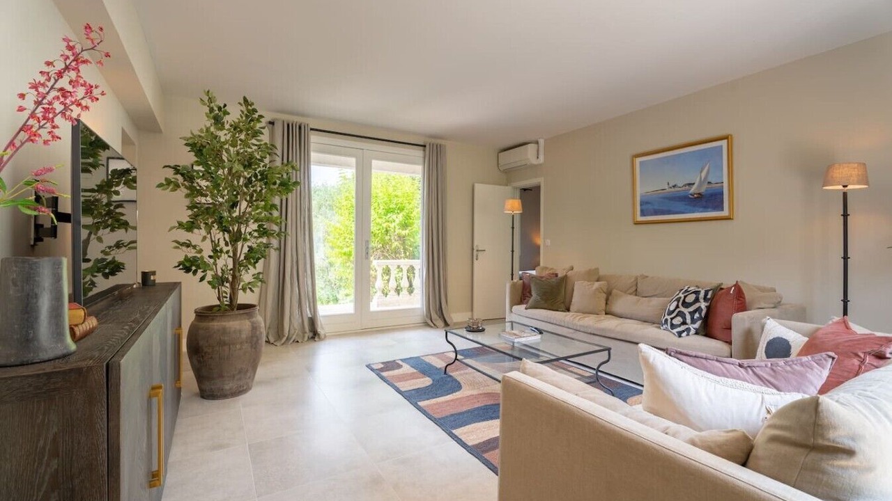 Photo of Livingroom in Les Maillans