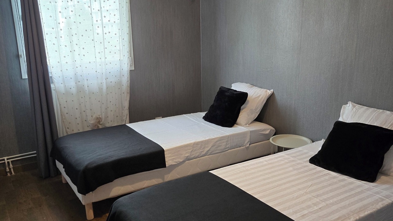Photo of Bedroom in Chenove