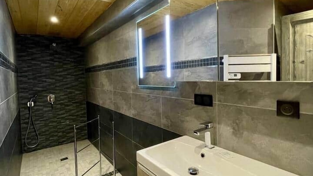 Photo of Bathroom in Saint-Pancrace