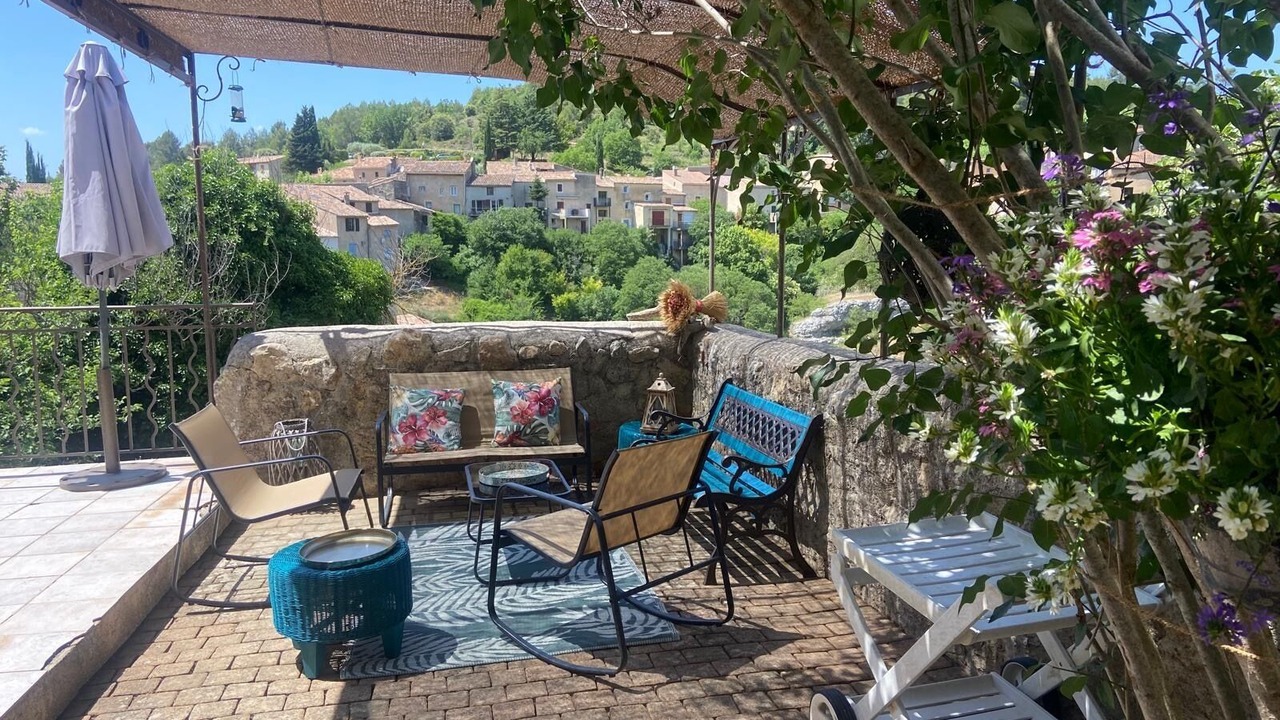 Photo of Patio Balcony in Esparron-de-Verdon