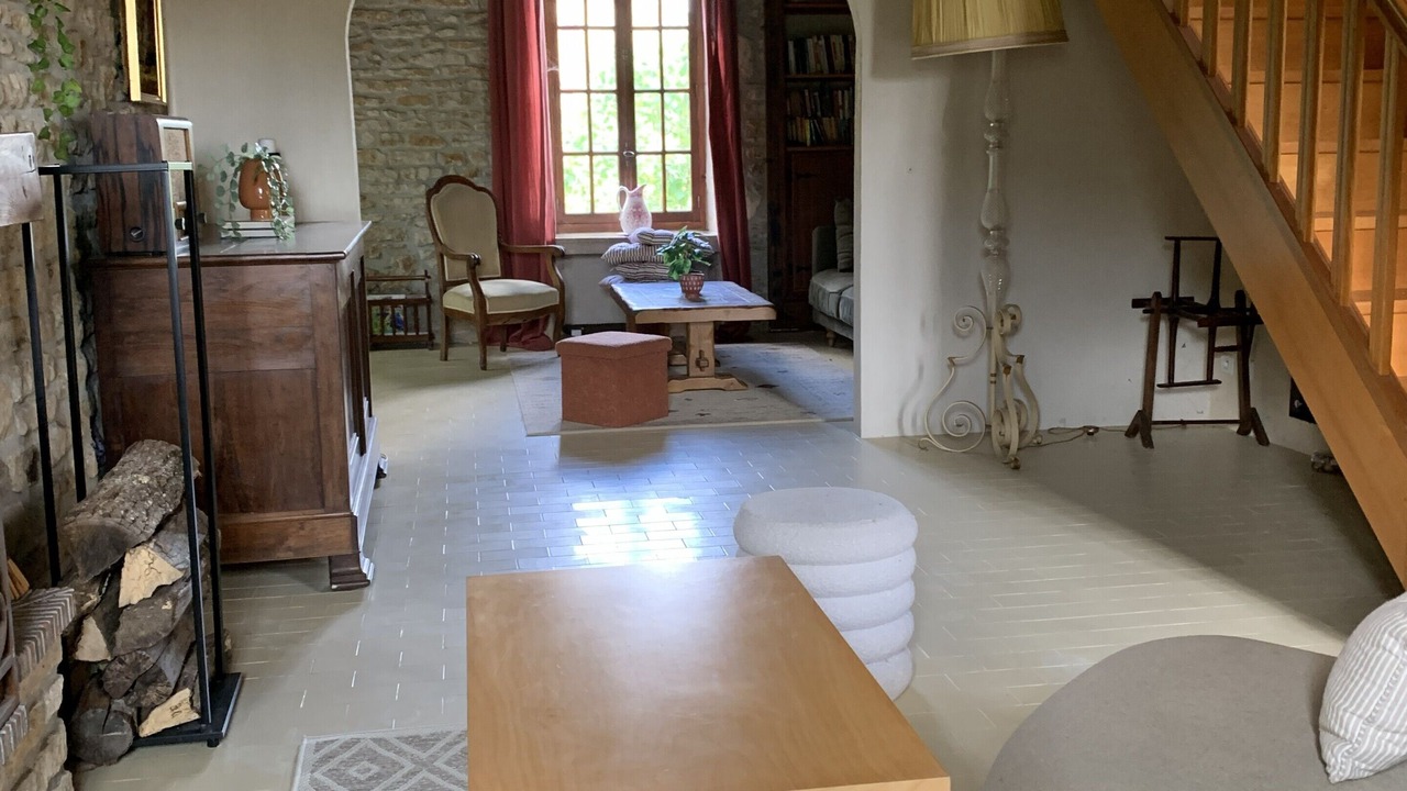 Photo of Livingroom in Thury