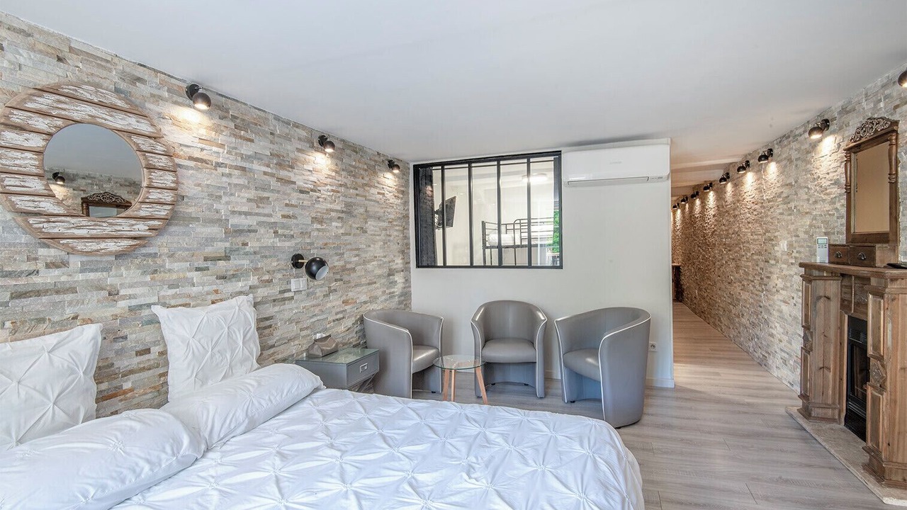 Photo of Bedroom in Les Grands Carmes