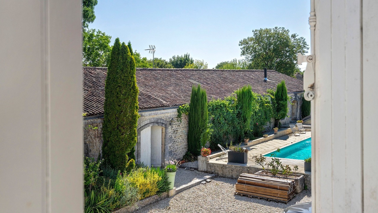Photo of Outdoor in Saint-Porchaire