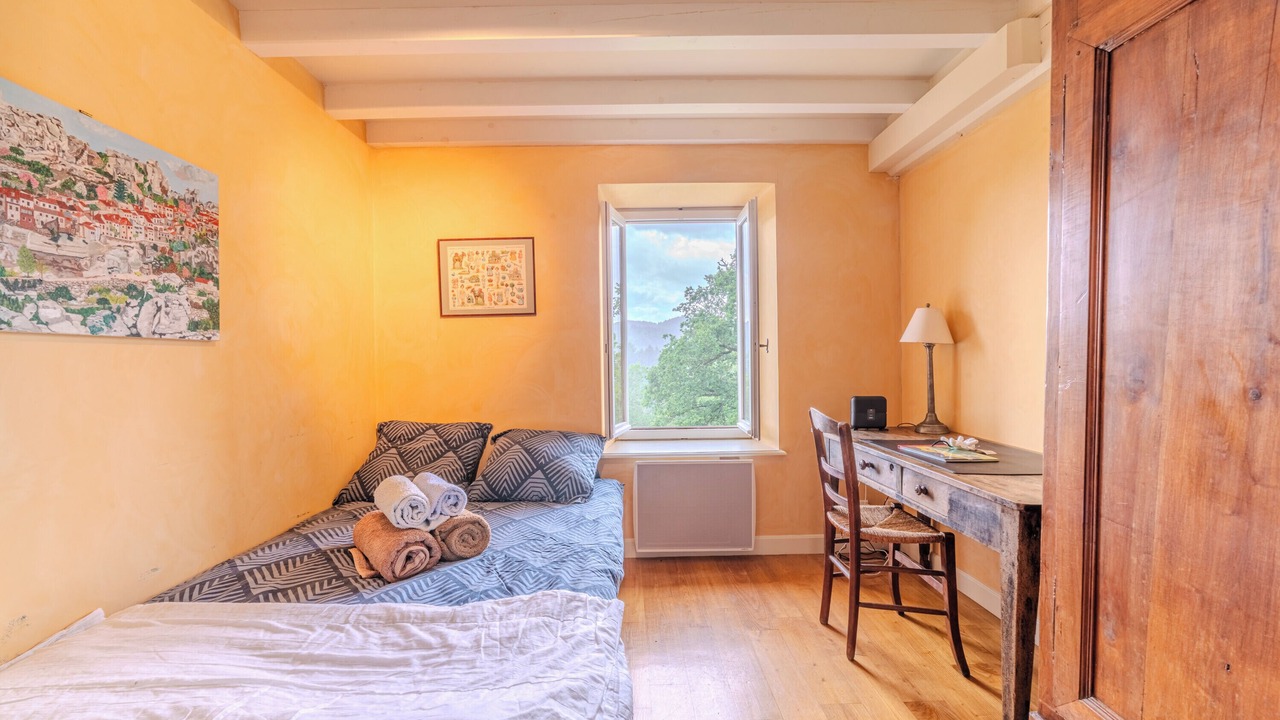 Photo of Bedroom in Arronnes