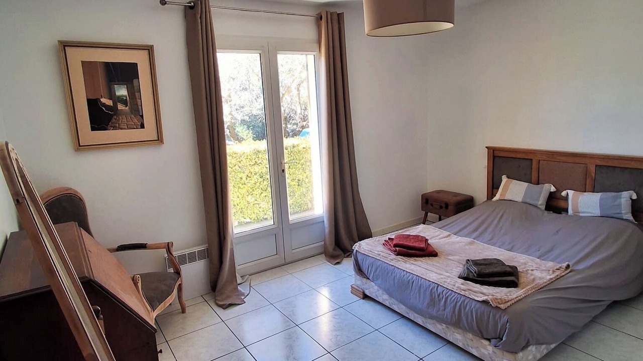Photo of Bedroom in Vacqueyras