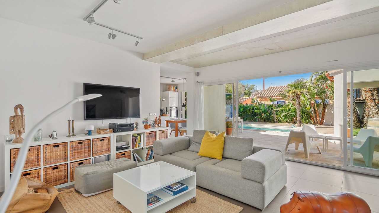 Photo of Livingroom in Le Mourillon