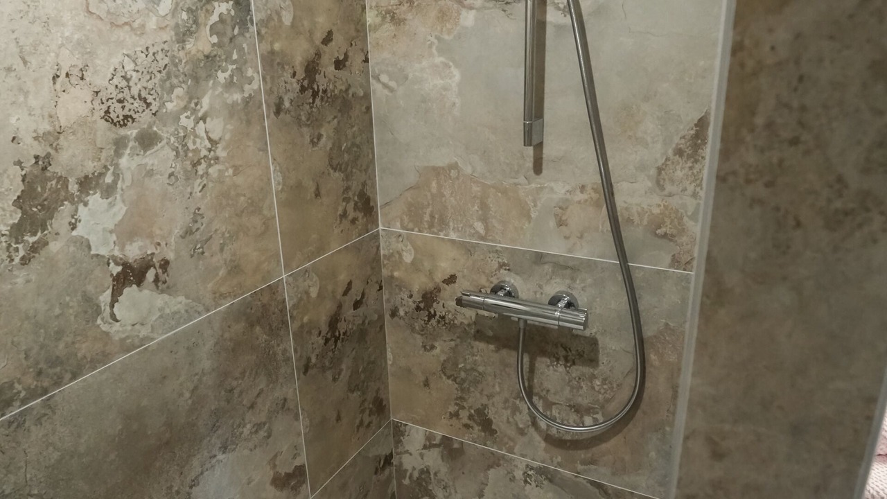 Photo of Bathroom in Veyre-Monton