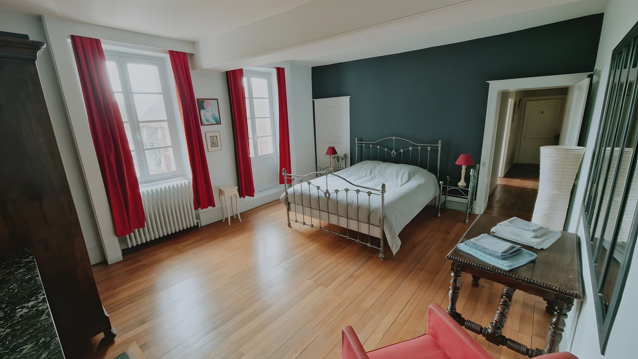 Photo of Bedroom in Saint-Satur