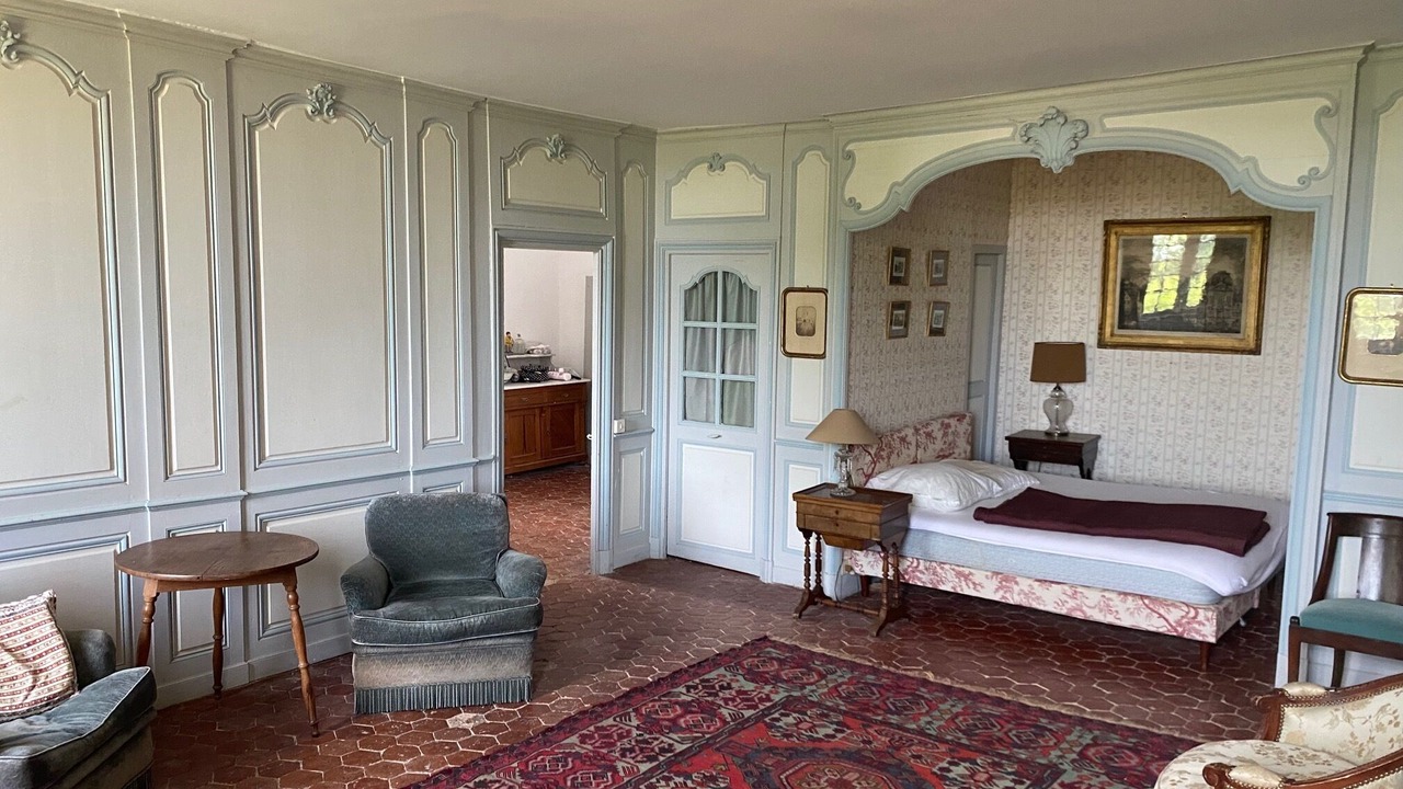 Photo of Bedroom in Billy-Chevannes