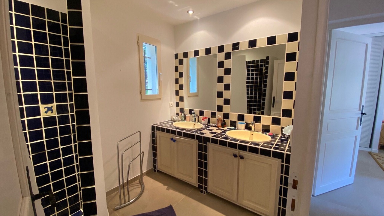 Photo of Bathroom in Ramatuelle