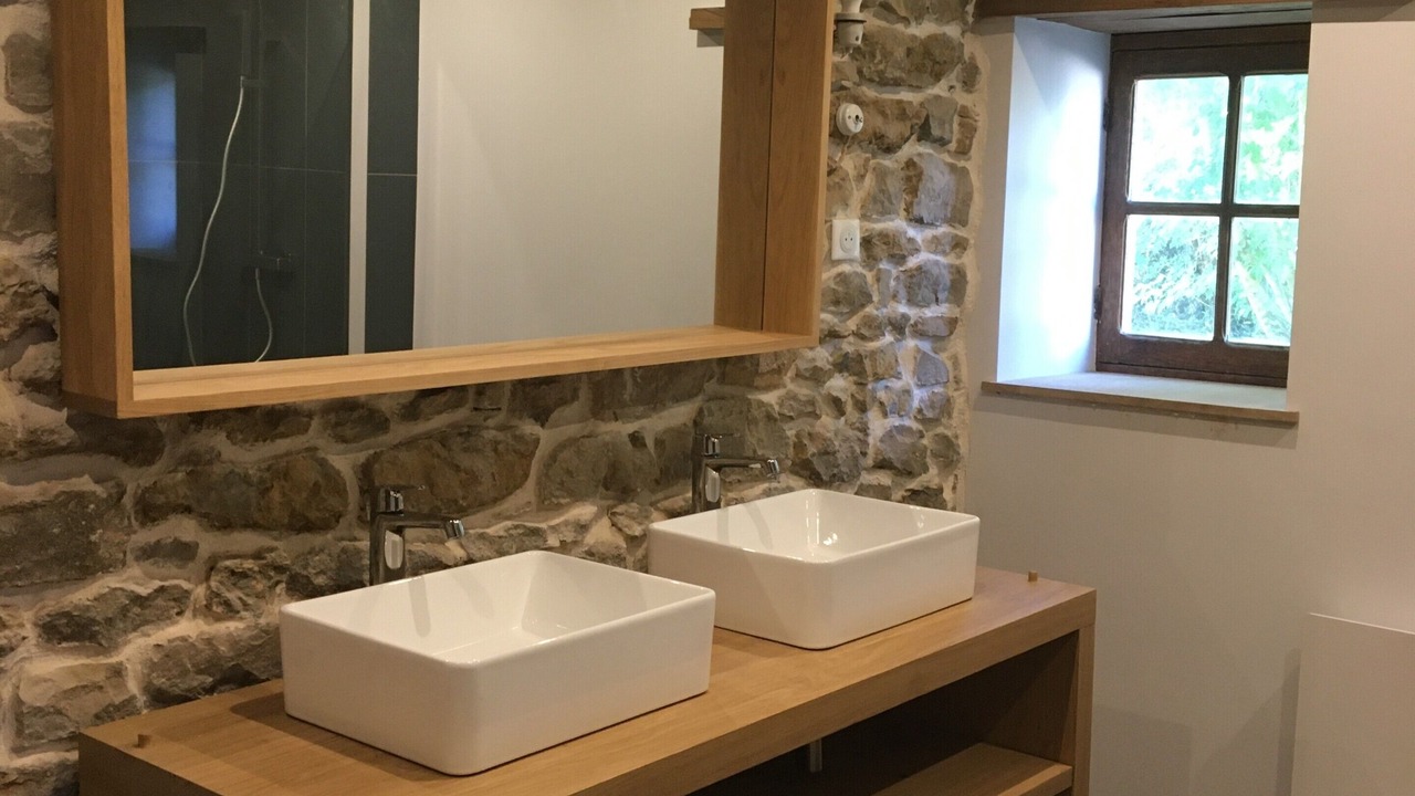 Photo of Bathroom in Billy-Chevannes