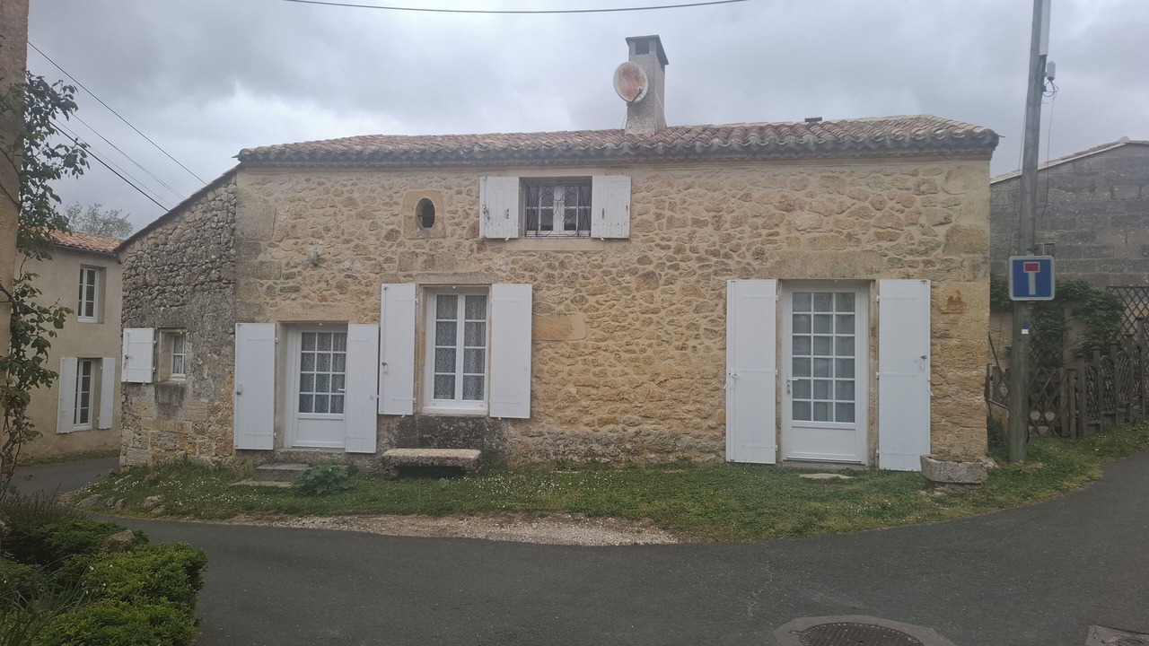 Photo of Outdoor in Saint-Aubin-de-Branne