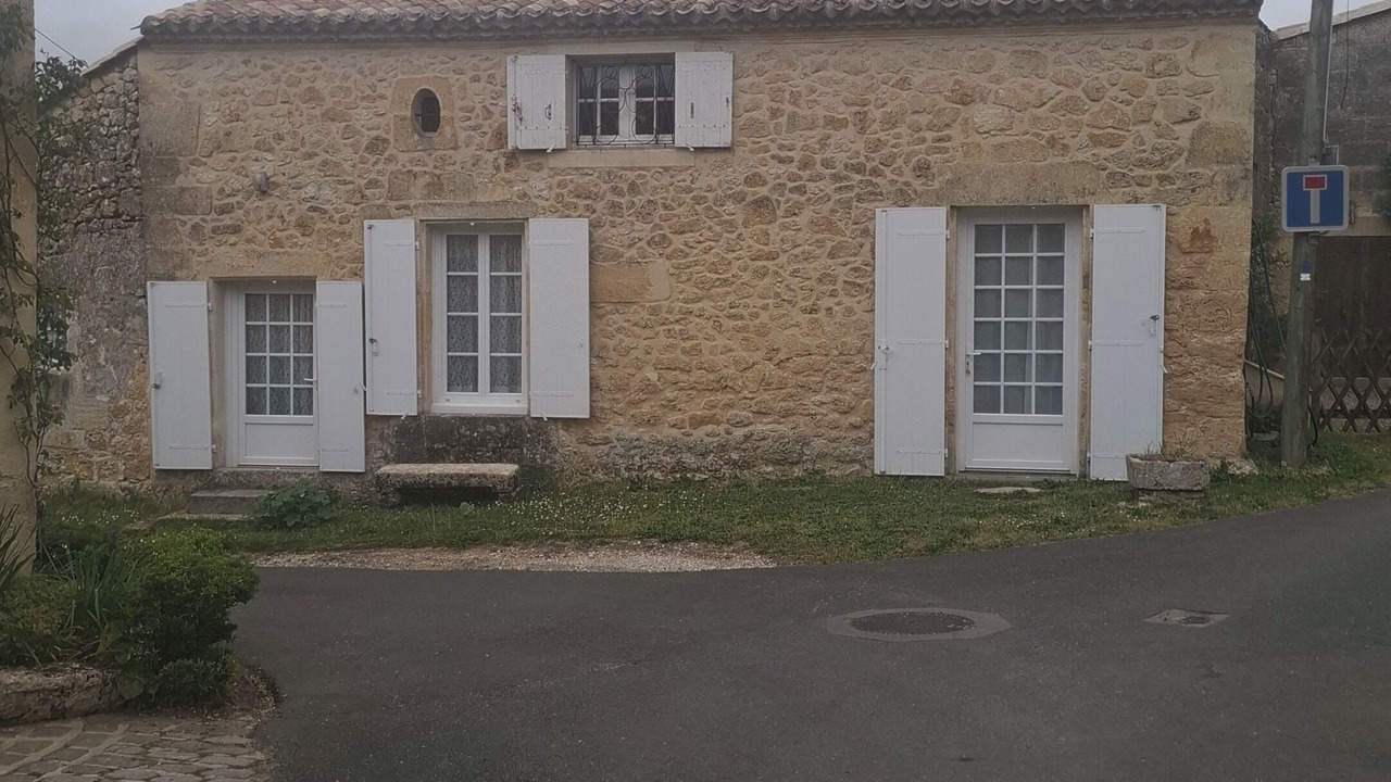 Photo of Outdoor in Saint-Aubin-de-Branne