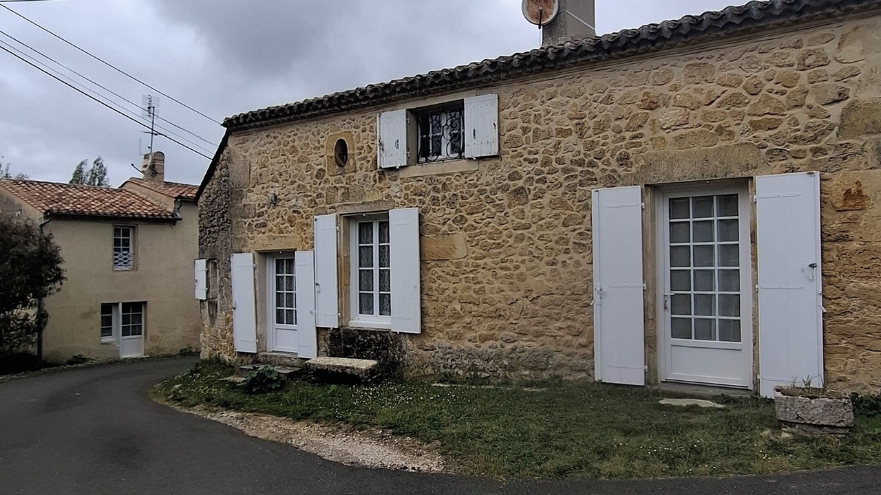 Photo of Outdoor in Saint-Aubin-de-Branne