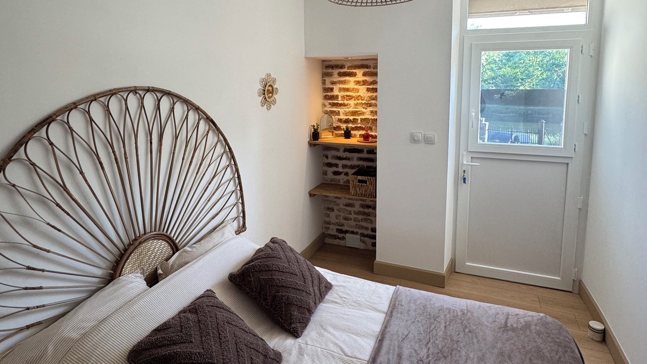 Photo of Bedroom in Saint-Leger-des-Vignes