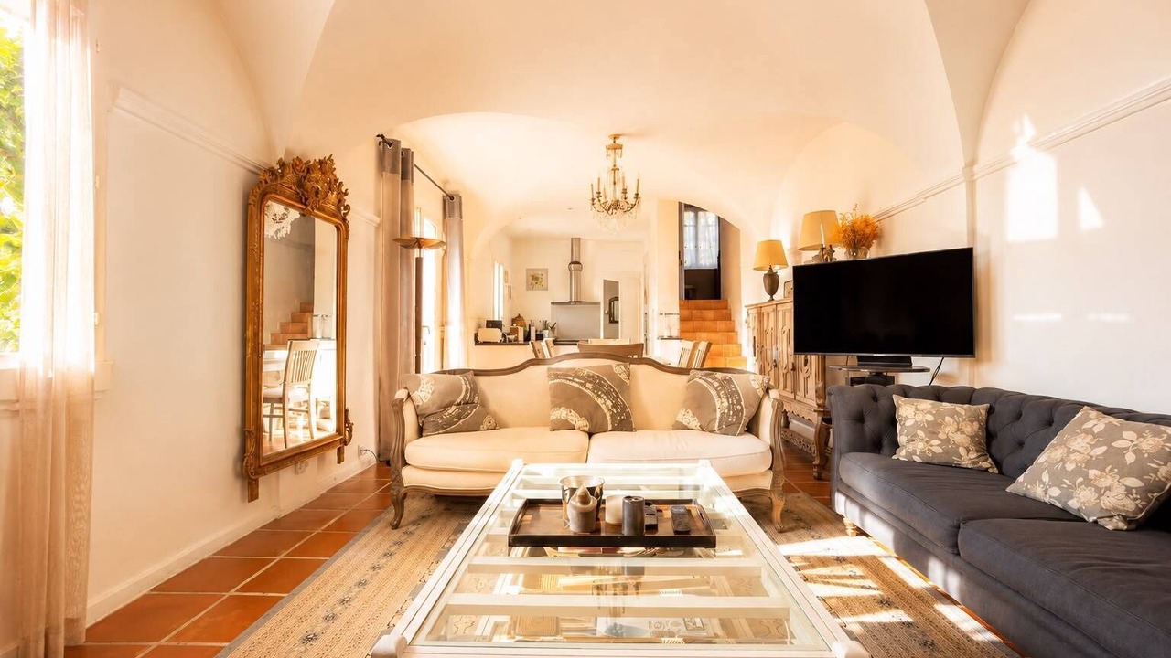 Photo of Livingroom in Saint-Paul-en-Foret