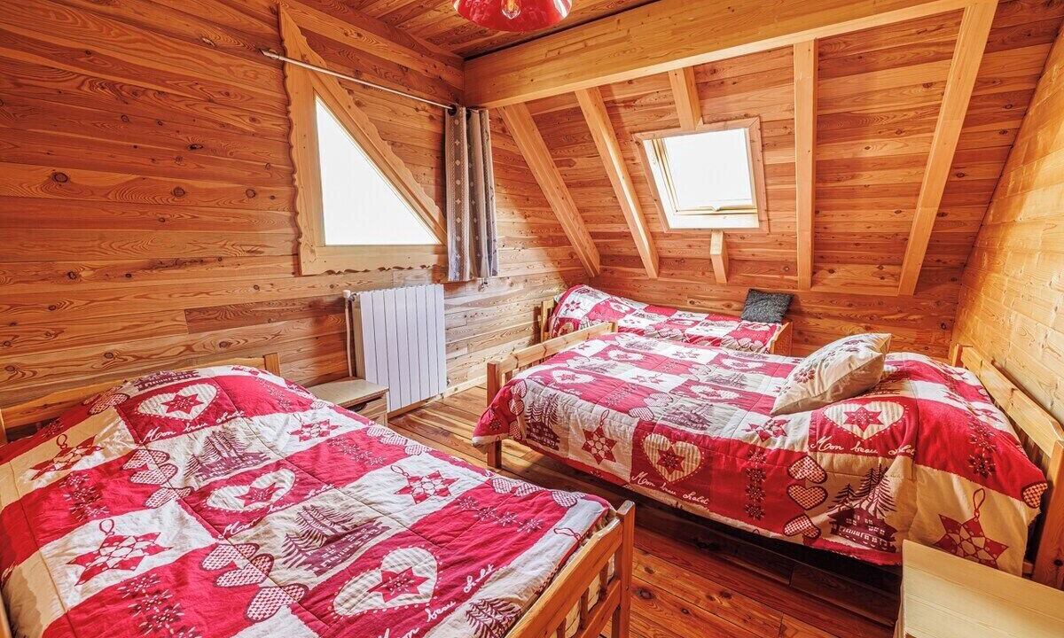 Photo of Bedroom in Allos