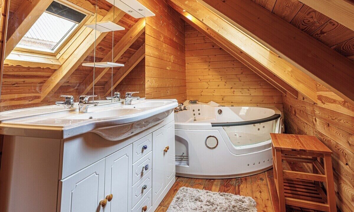 Photo of Bathroom in Allos