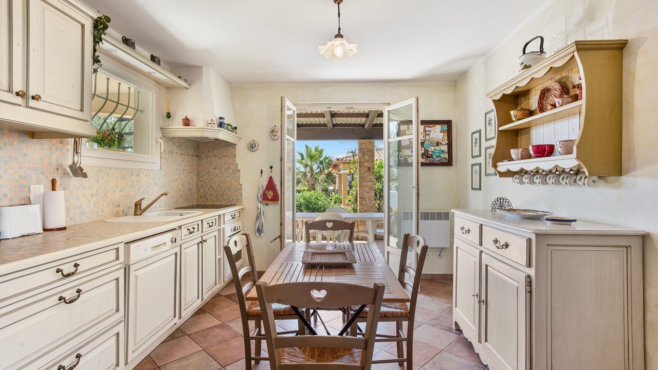 Photo of Kitchen in Miramar