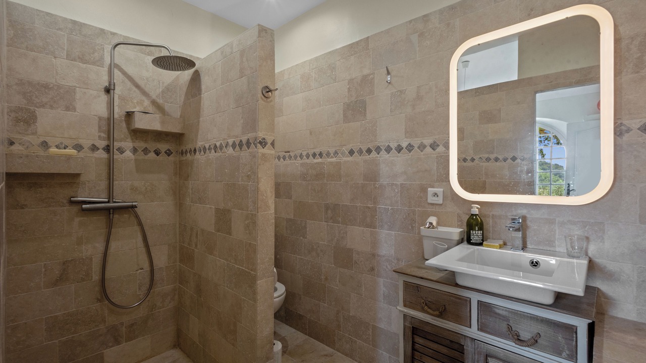 Photo of Bathroom in Cabris