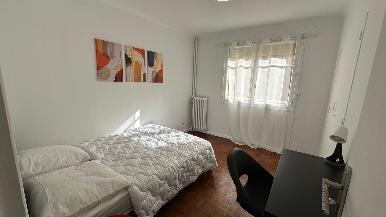 Photo of Bedroom in Lodi