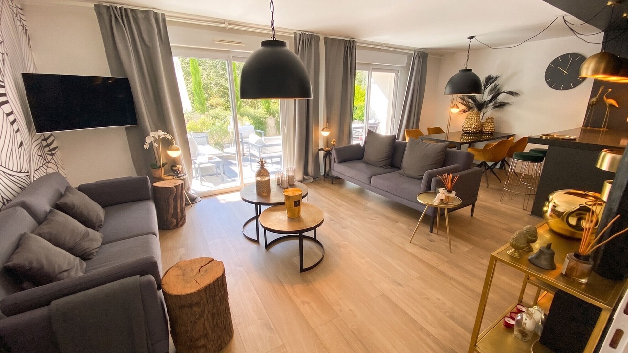 Photo of Livingroom in Bossey
