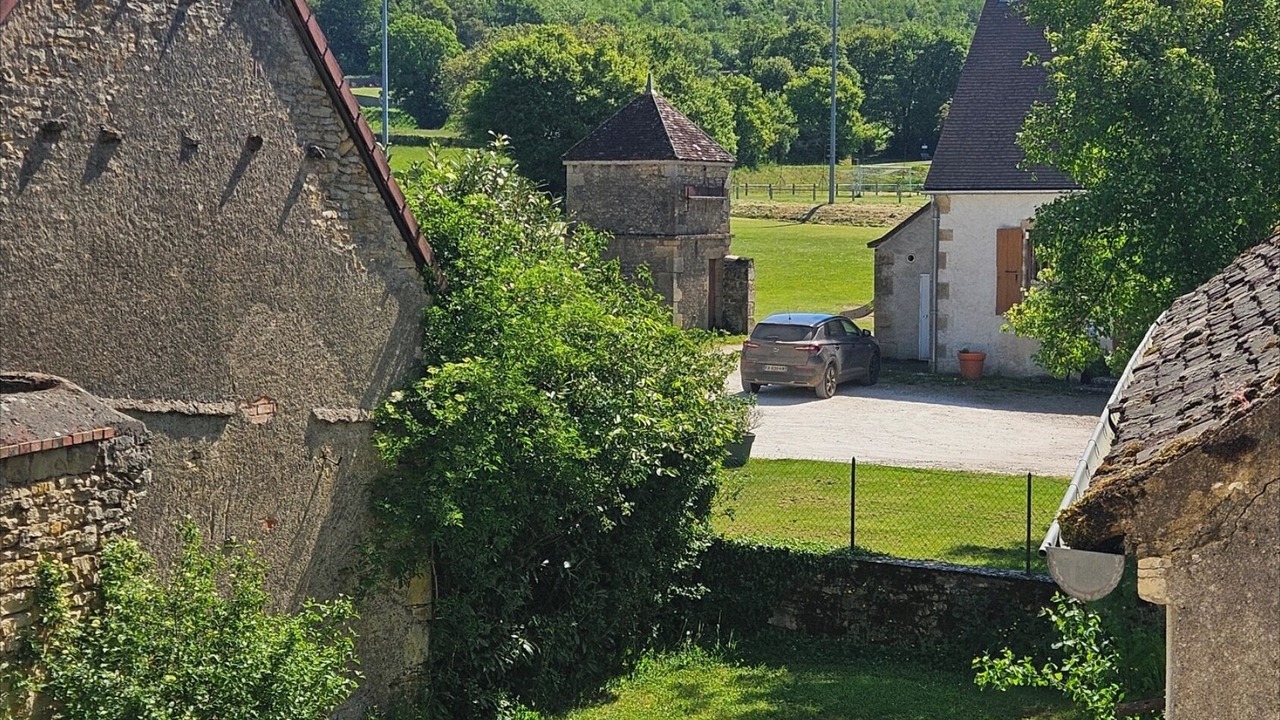 Photo of Outdoor in Chateauneuf-Val-de-Bargis