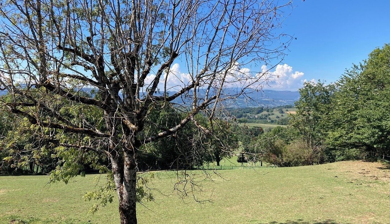 Photo of Outdoor in Saint-Offenge-Dessous