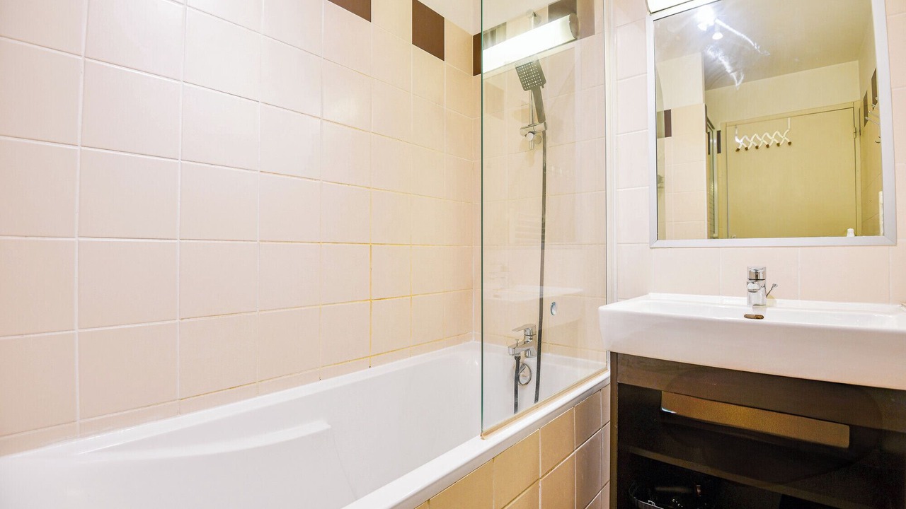 Photo of Bathroom in Les Grands Carmes