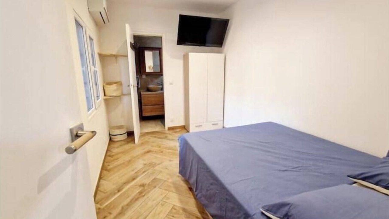 Photo of Bedroom in Plaine de la Brague