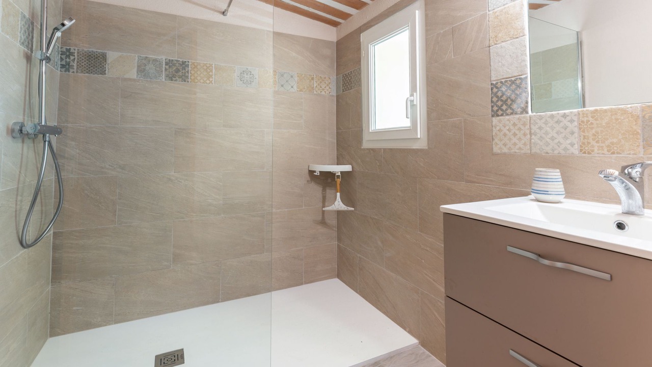 Photo of Bathroom in Pernes-les-Fontaines