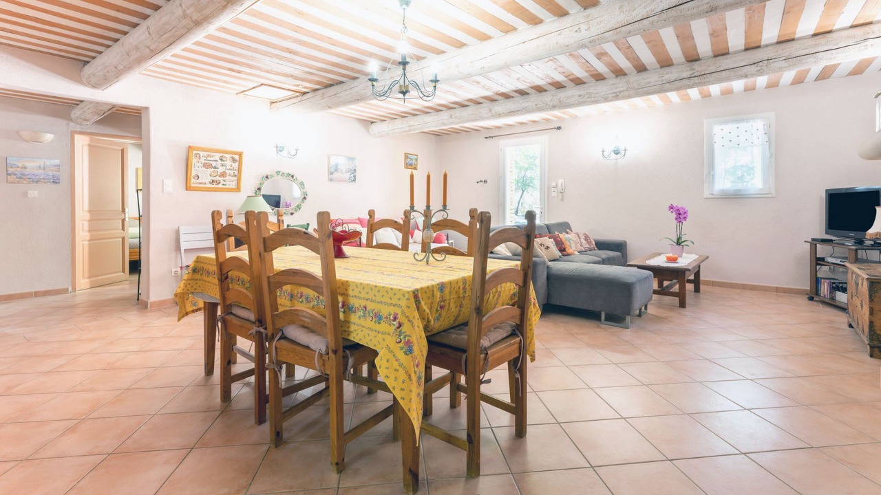 Photo of Bedroom in Pernes-les-Fontaines
