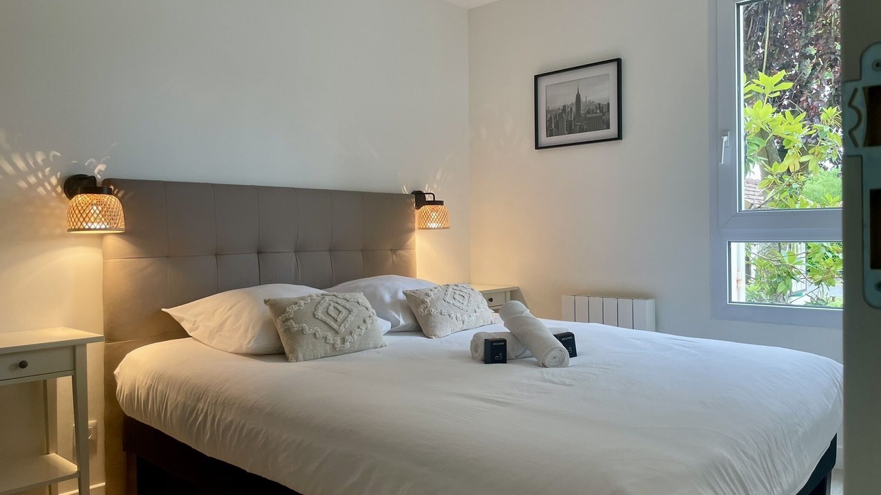Photo of Bedroom in Magny-le-Hongre
