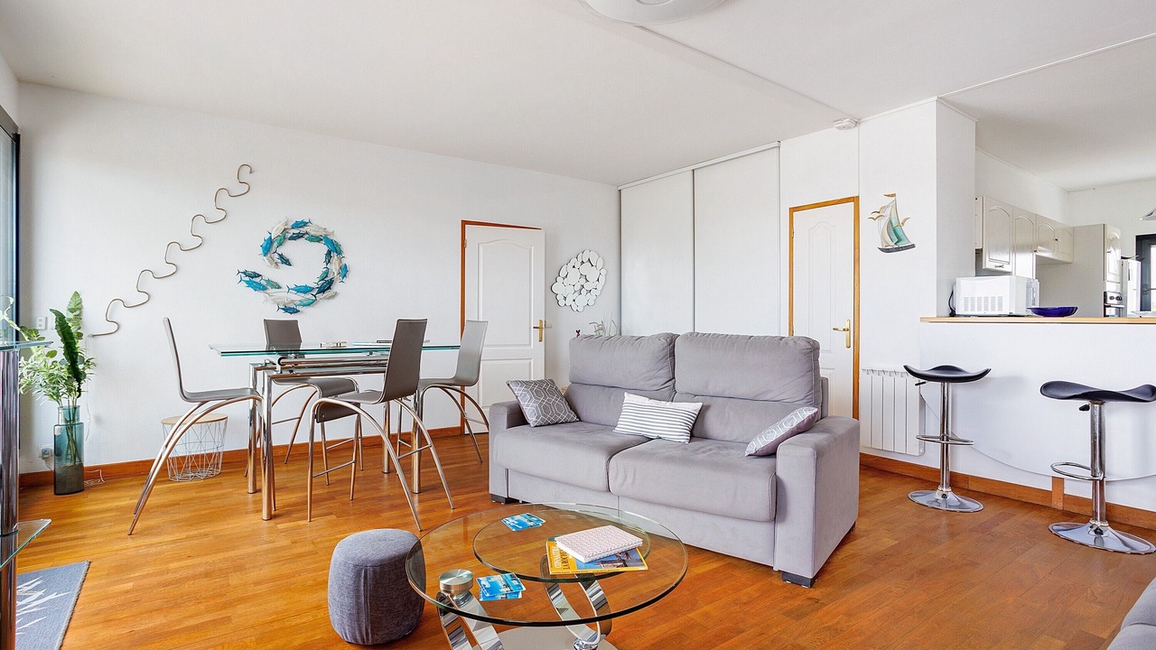 Photo of Livingroom in La Rochelle City Centre