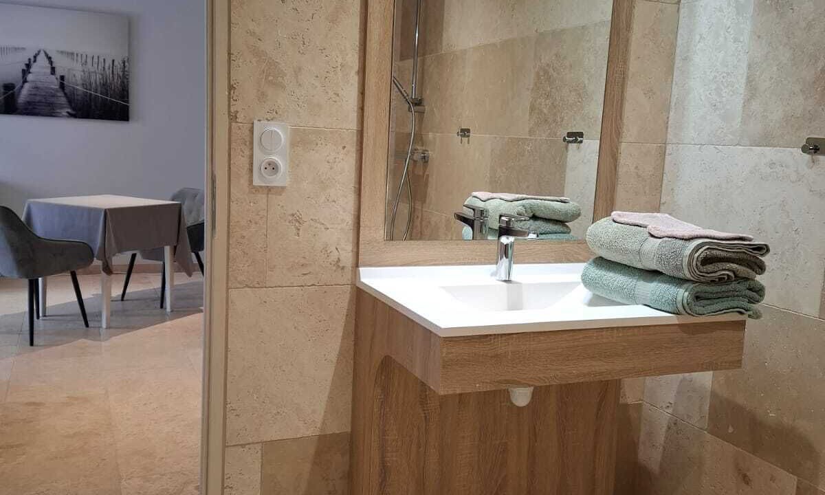 Photo of Bathroom in Aureille