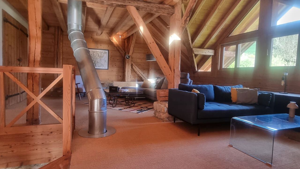 Photo of Livingroom in Dingy-Saint-Clair