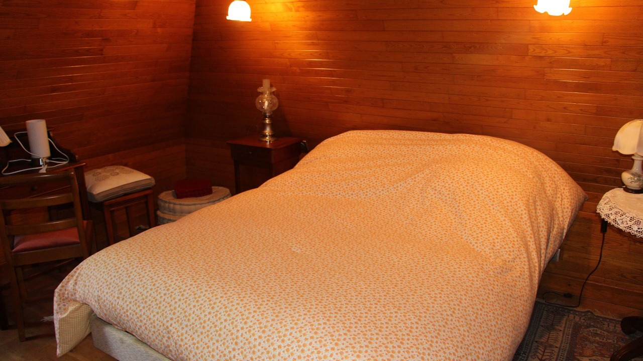 Photo of Bedroom in Boisseuilh