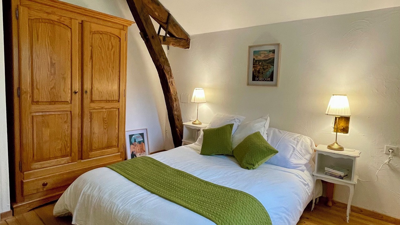 Photo of Bedroom in Saint-Aubin-de-Nabirat