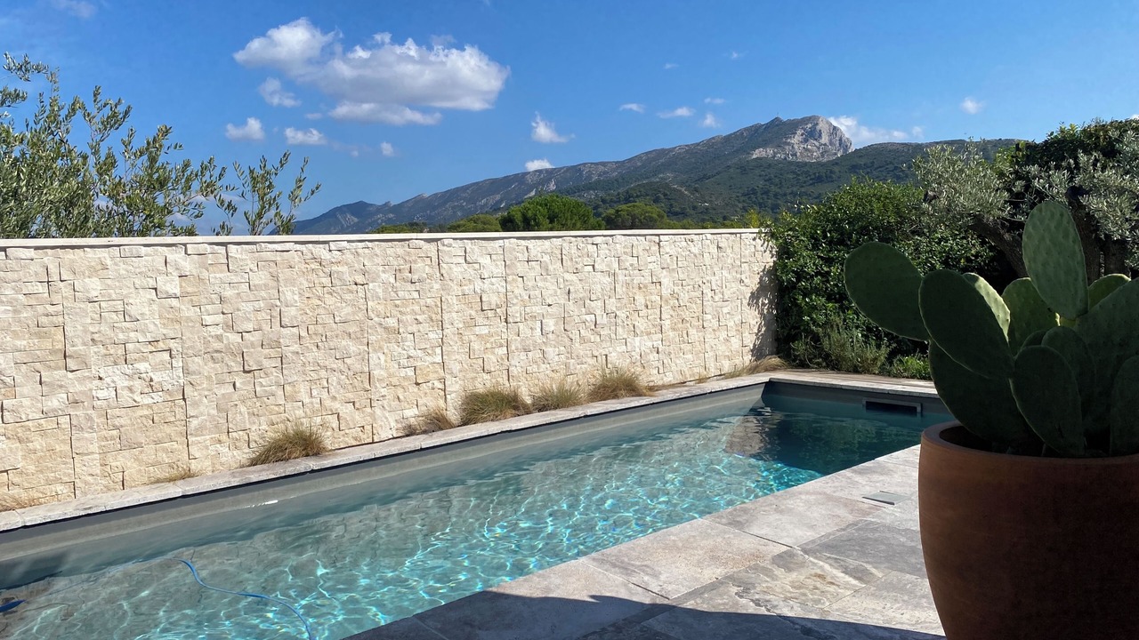 Photo of Outdoor in Saint-Marc-Jaumegarde